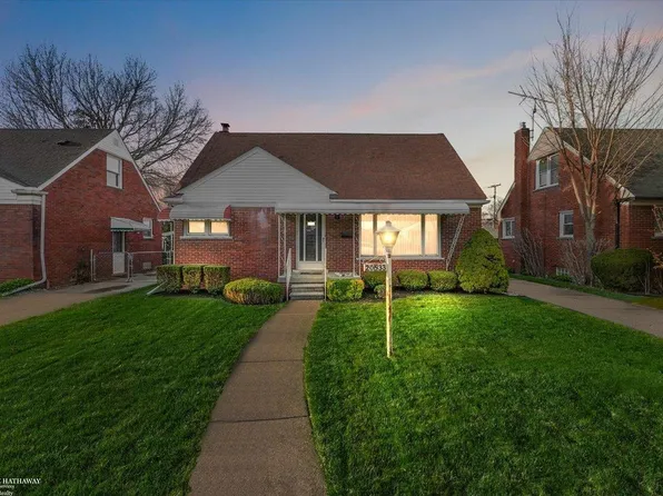 20533 Frazho St, Saint Clair Shores, MI 48081