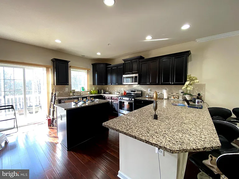 7014 Foxton Way — Photo 4