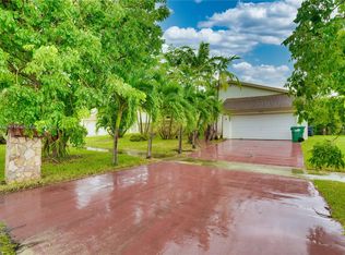 19951 SW 79th Ave, Cutler Bay, FL 33189