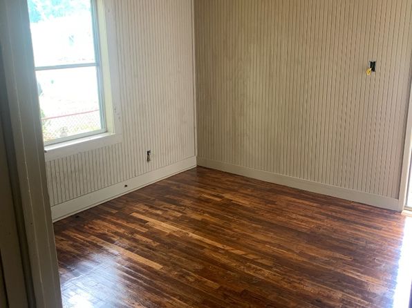 4088 Topeka St