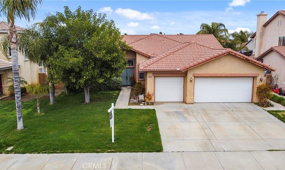 1st image of 25672 Motte Cir