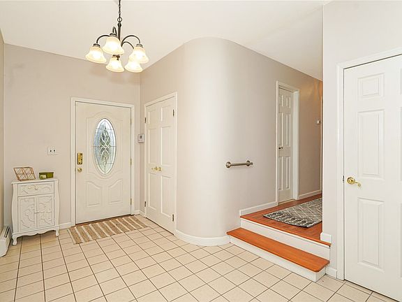 5th image of 480 Landing Ave