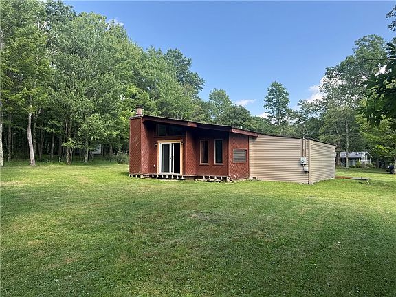 3rd image of 359 Dillon Rd