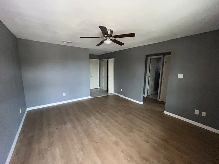 3303 Toledo Dr #D — Photo 7