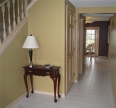4th image of 1353 W 95th Pl
