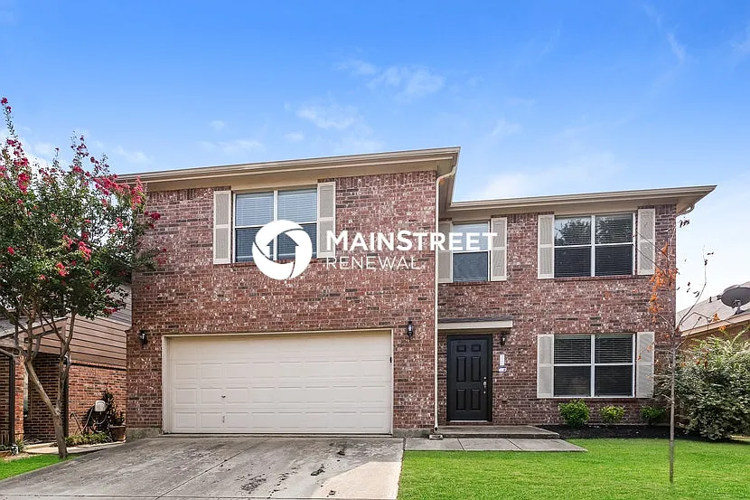 4820 Trail Hollow Dr — Photo 2