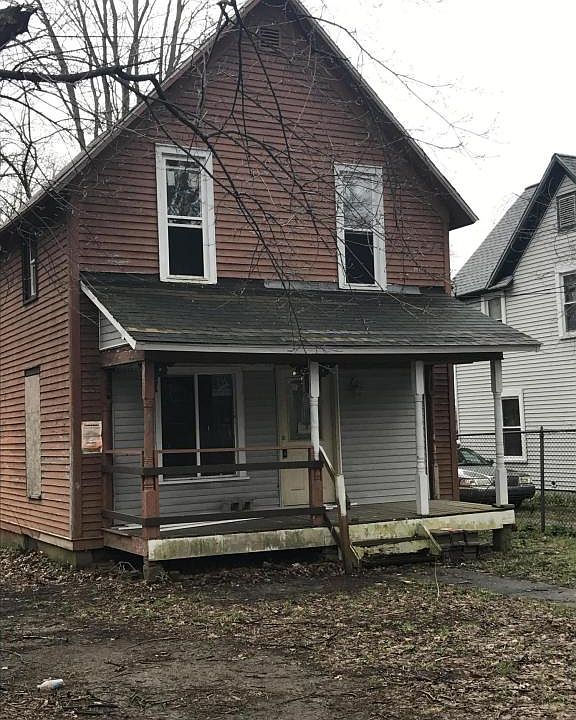 1st image of 1424 Charles Ave