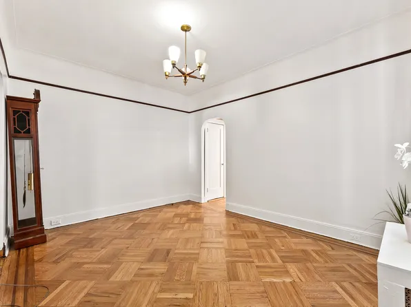 2229 East 38th Street image 16 of 33