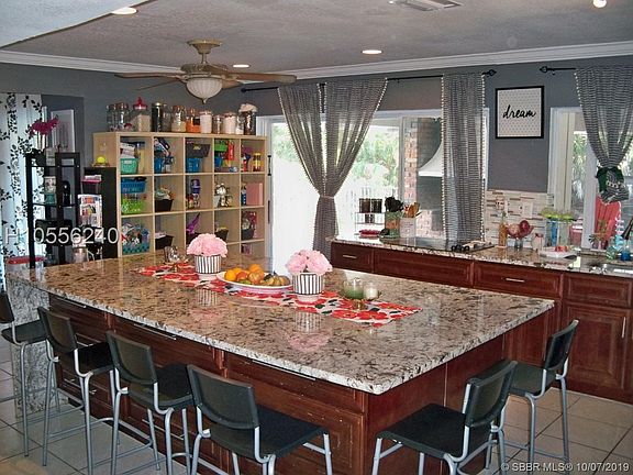 4th image of 4500 Cavendish Cir