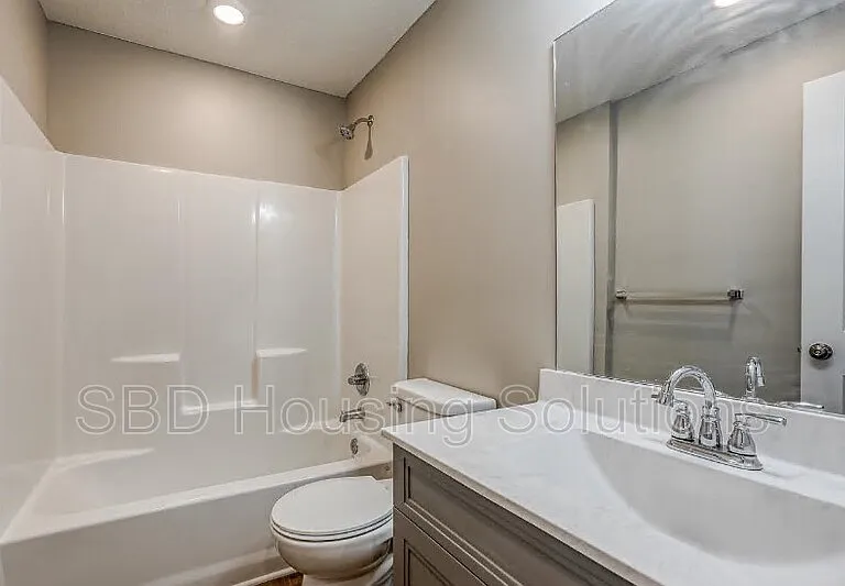 2912 S Harvard Ave #C — Photo 10