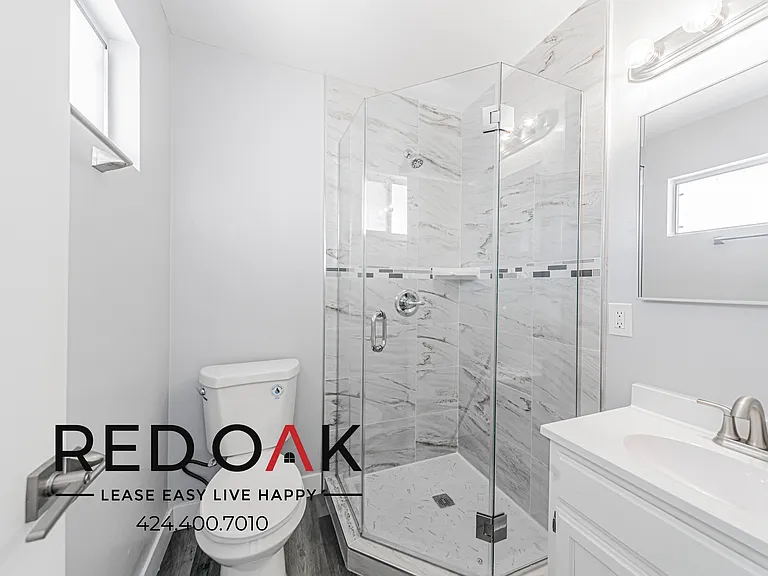 1032-1036 S Normandie Ave #1032-104 — Photo 16
