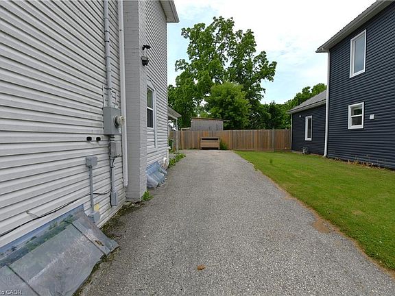 2nd image of 10 Meda St