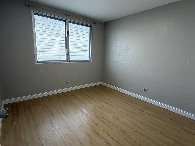 1329 Kinau St #B-5 — Photo 5