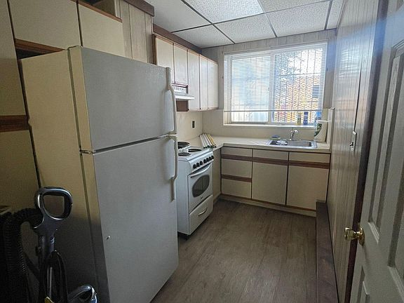 4th image of 6024 56th Dr #1