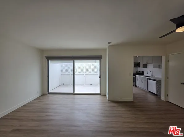 827 9th St #7, Santa Monica, CA 90403