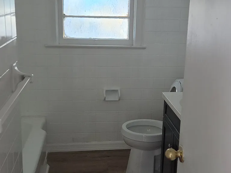 108 W Curtis St — Photo 14
