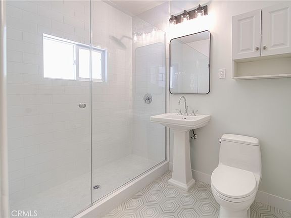 3rd image of 926 Manhattan Beach Blvd #926A