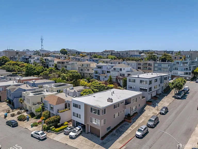 41 Terra Vista Ave #4 — Photo 3