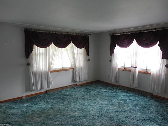 3rd image of 3455 Beechwood Dr