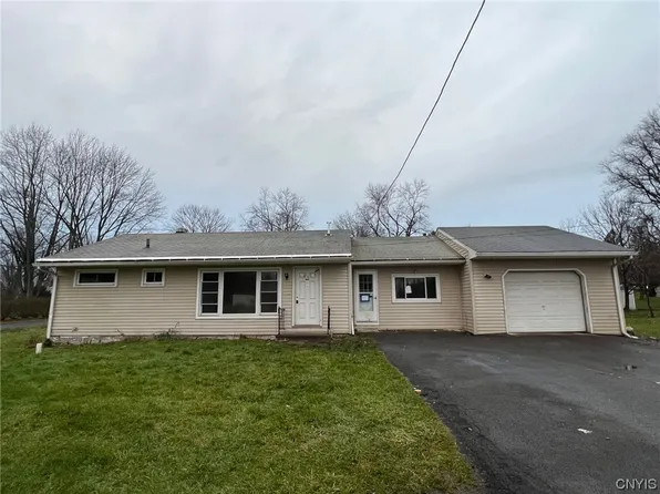 4411 Cedarvale Rd, Syracuse, NY 13215