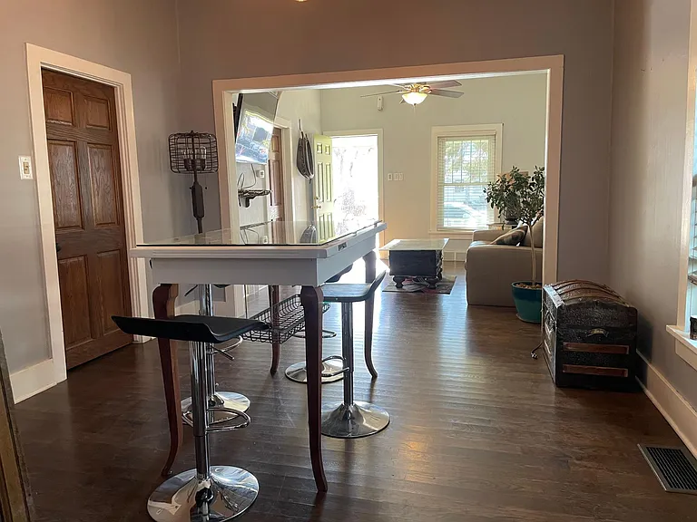 205 E Simpson St — Photo 3