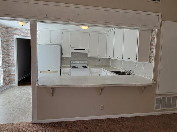 4th image of 416 Glade Park Dr