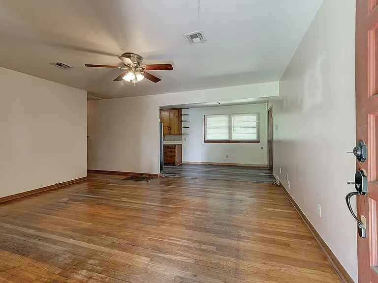 1306 McKinley Ave — Photo 4