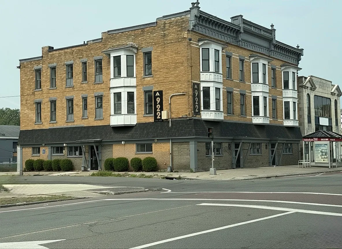 Hamilton Corner — Photo 1