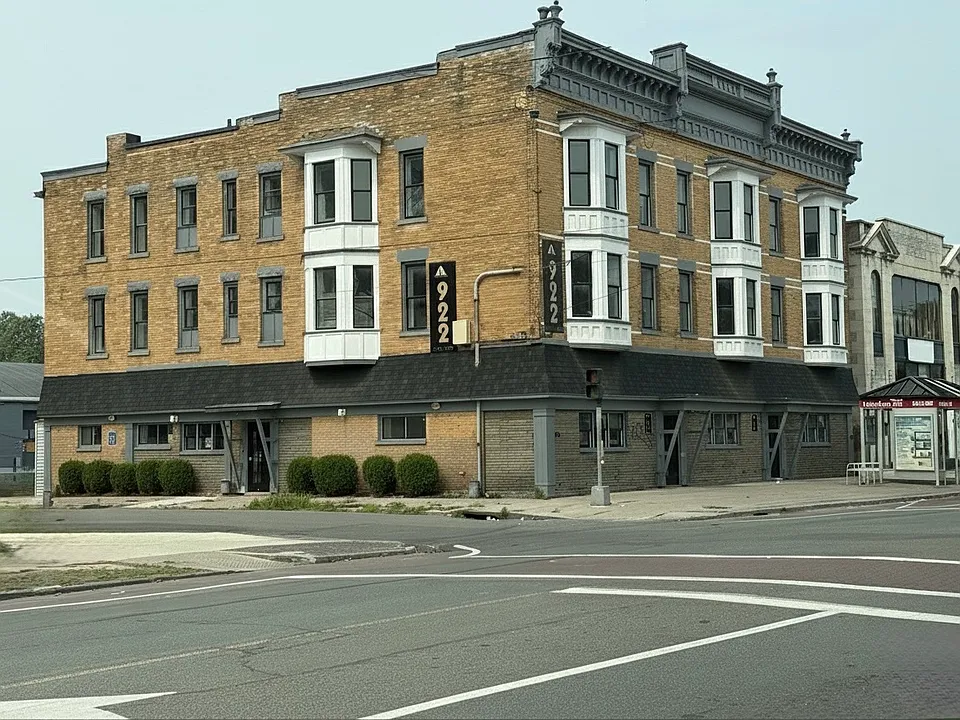 Hamilton Corner