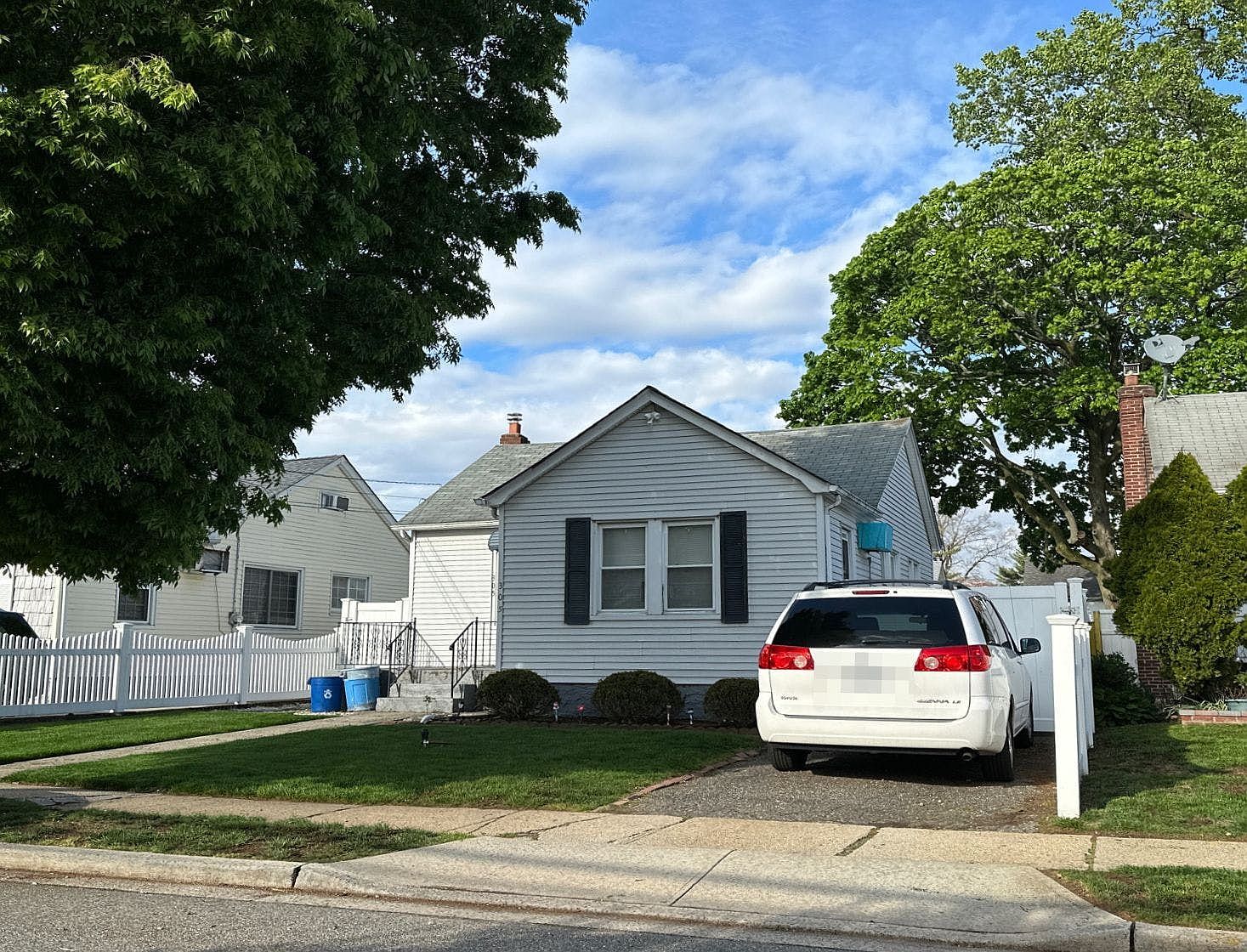 305 Chester St, Uniondale, NY 11553 Zillow