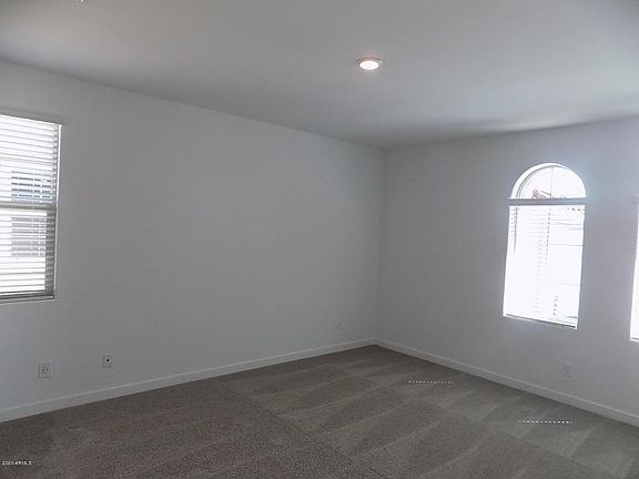 3rd image of 1128 E Sabino Dr