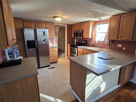 4th image of 273 Pine Cone Ct E