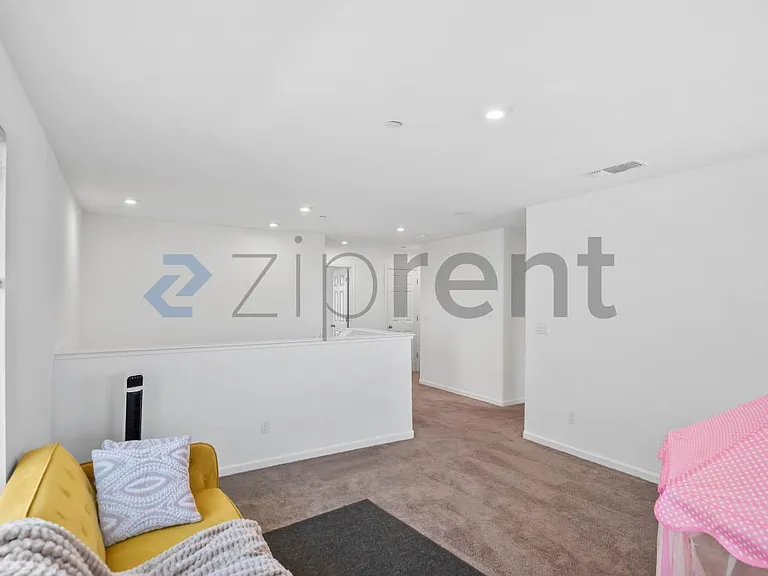 864 Bewick Dr #1 — Photo 20