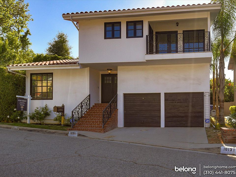 1st image of 10135 Hollow Glen Cir