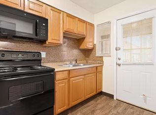 2747 Eakin Rd, Columbus, OH 43204