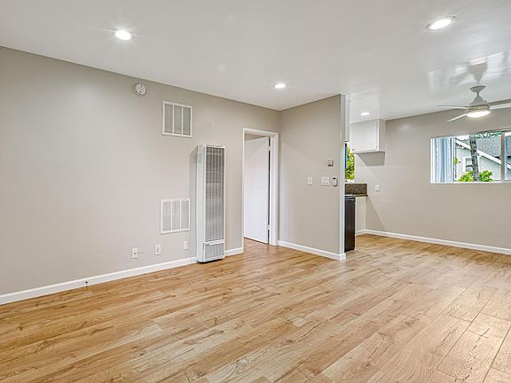 4th image of 720 E Mountain St APT 7