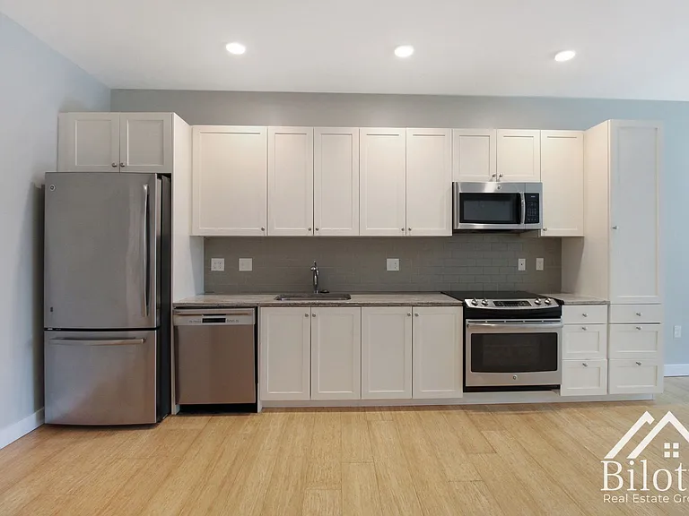 101 Hillside Ave East Side of Providence — Photo 1