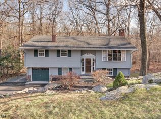 57 Alta Vista Dr, Ringwood, NJ