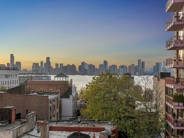 165 Christopher St APT 6DD, New York, NY 10014