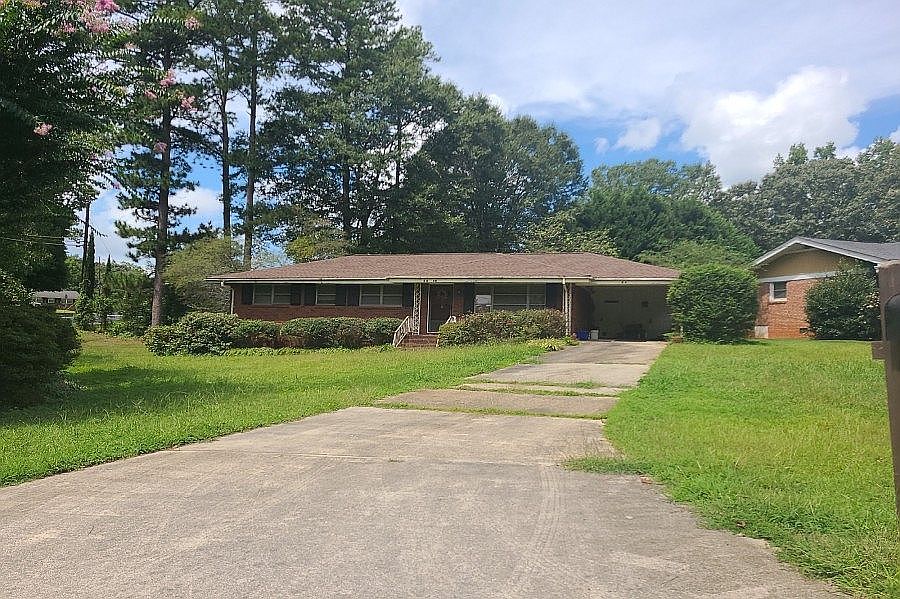 1st image of 3840 Redbud Ct SE