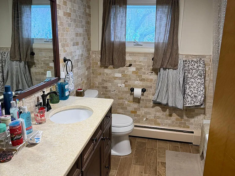 17 Lennox Dr — Photo 10