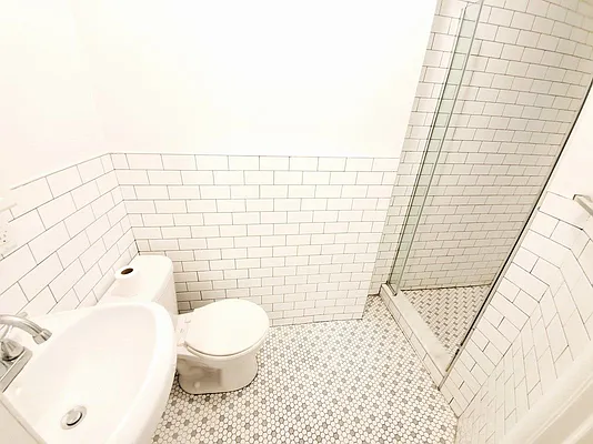 Rented by Brooklyn Property Group LLC | media 7