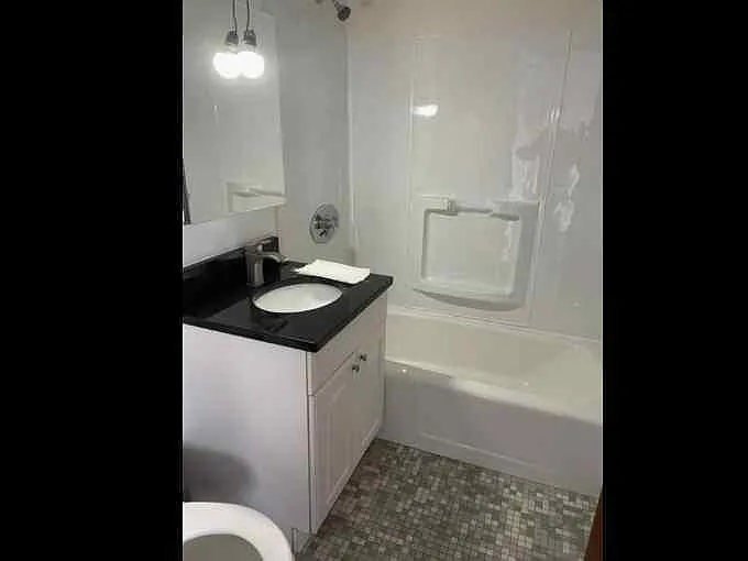 872 Massachusetts Ave — Photo 5