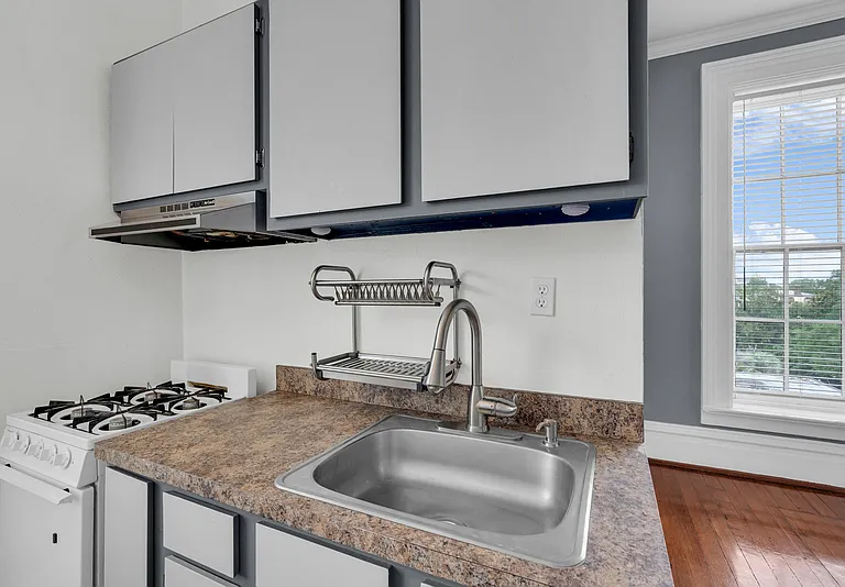 112 E Harris St #404 — Photo 19
