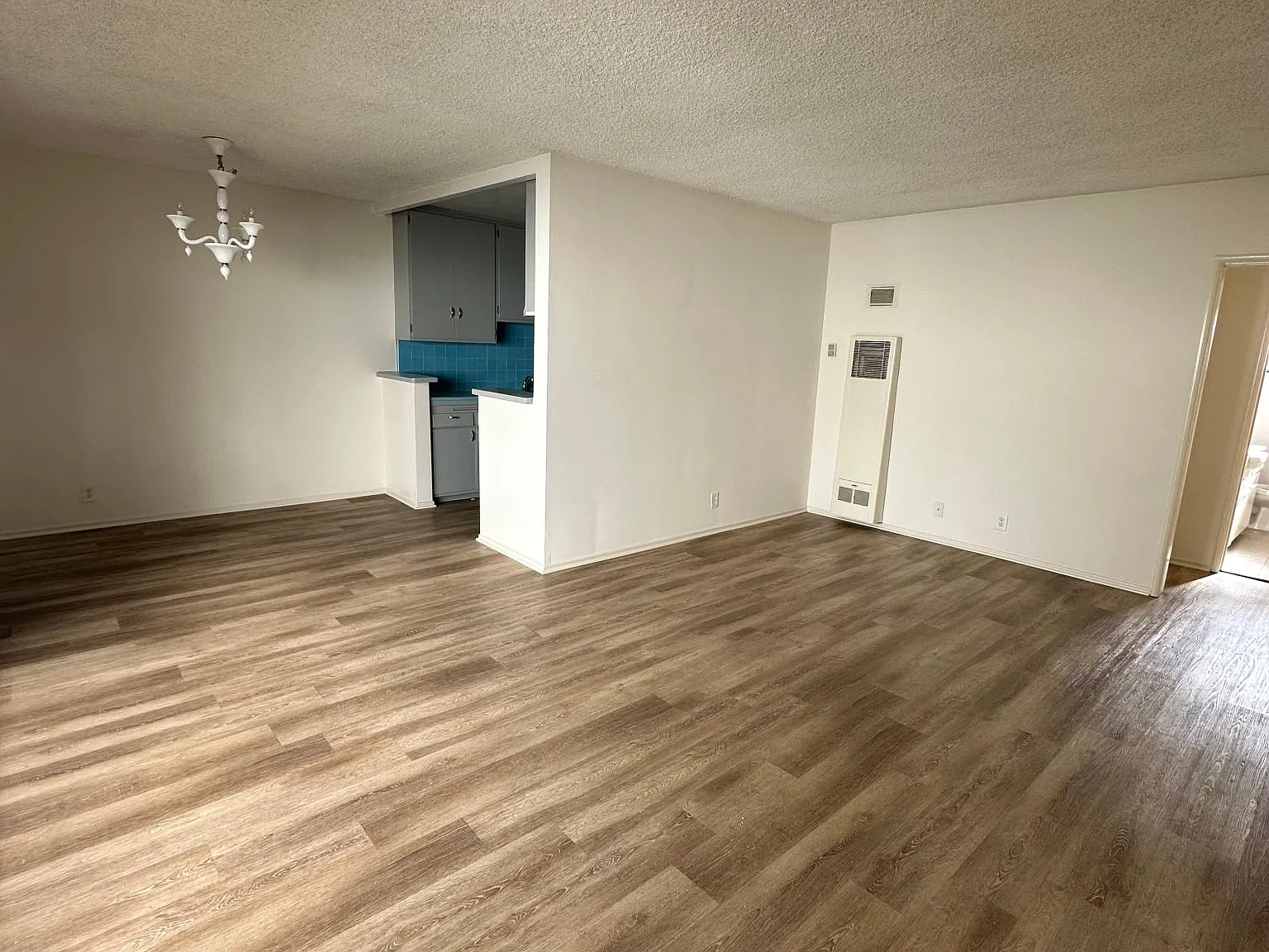 2 bed, 1100 sqft, $2,700 — Photo 4