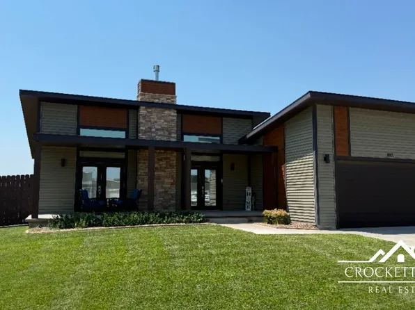 1001 Smokey Hill St, Garden City, KS 67846