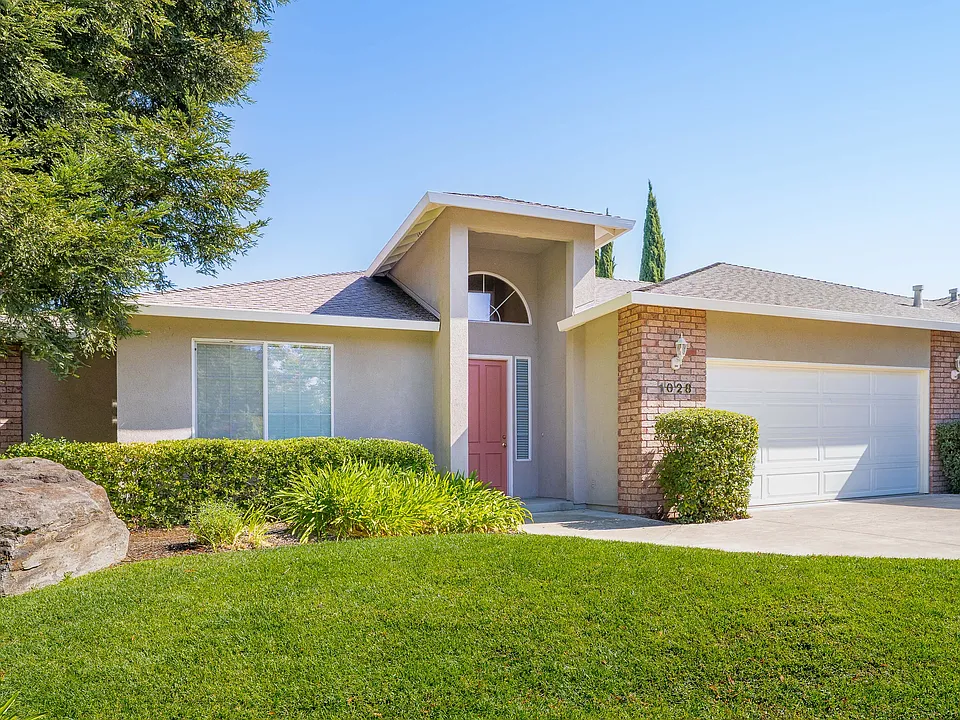 1028 Matt Dr