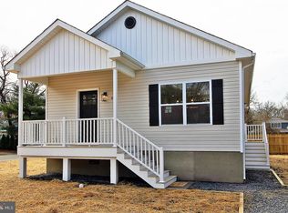 64 Barnegat Beach Dr, Waretown, NJ 08758