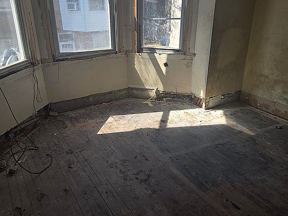 5th image of 2849 N Ringgold St