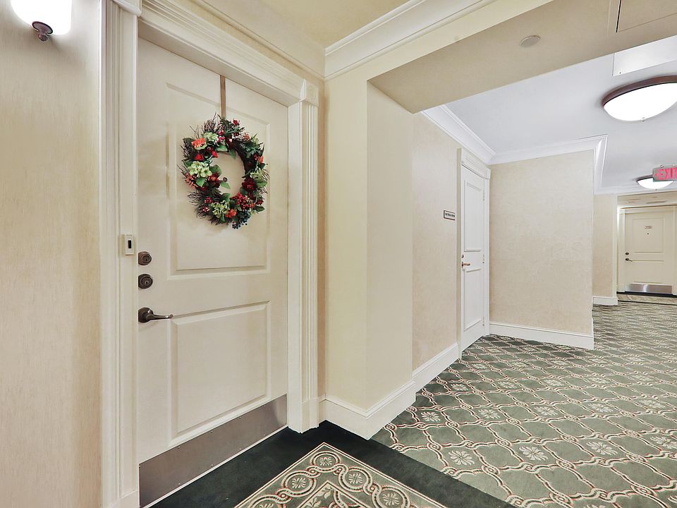 1st image of 400 E Bay St Suite 1509